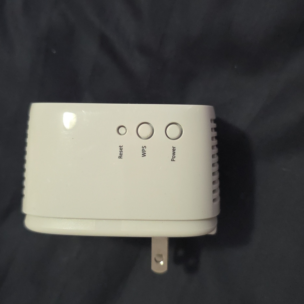 NETGEAR White Wireless Access Point - Picture 3 of 4